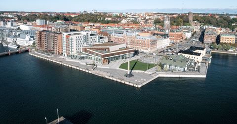 Helsingborg turns garbage trucks into smart road inspectors