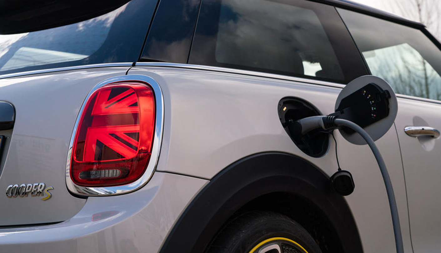 Establishment in the UK – an option for Swedish electric vehicles companies?